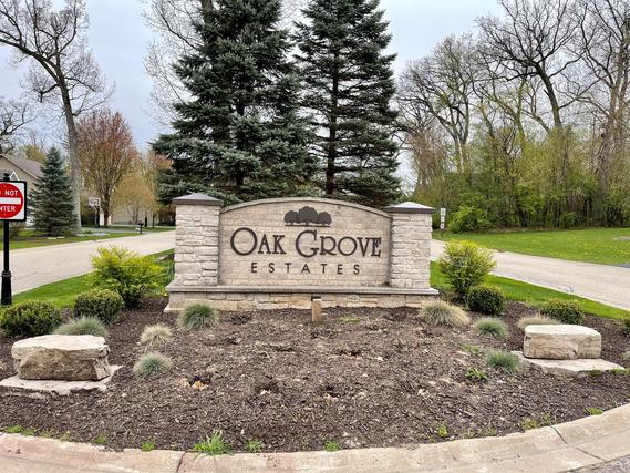 3730 Thunderbird Ln., Prairie Grove, IL 60012