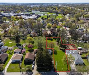 214 Parker Ave., West Chicago, IL 60185