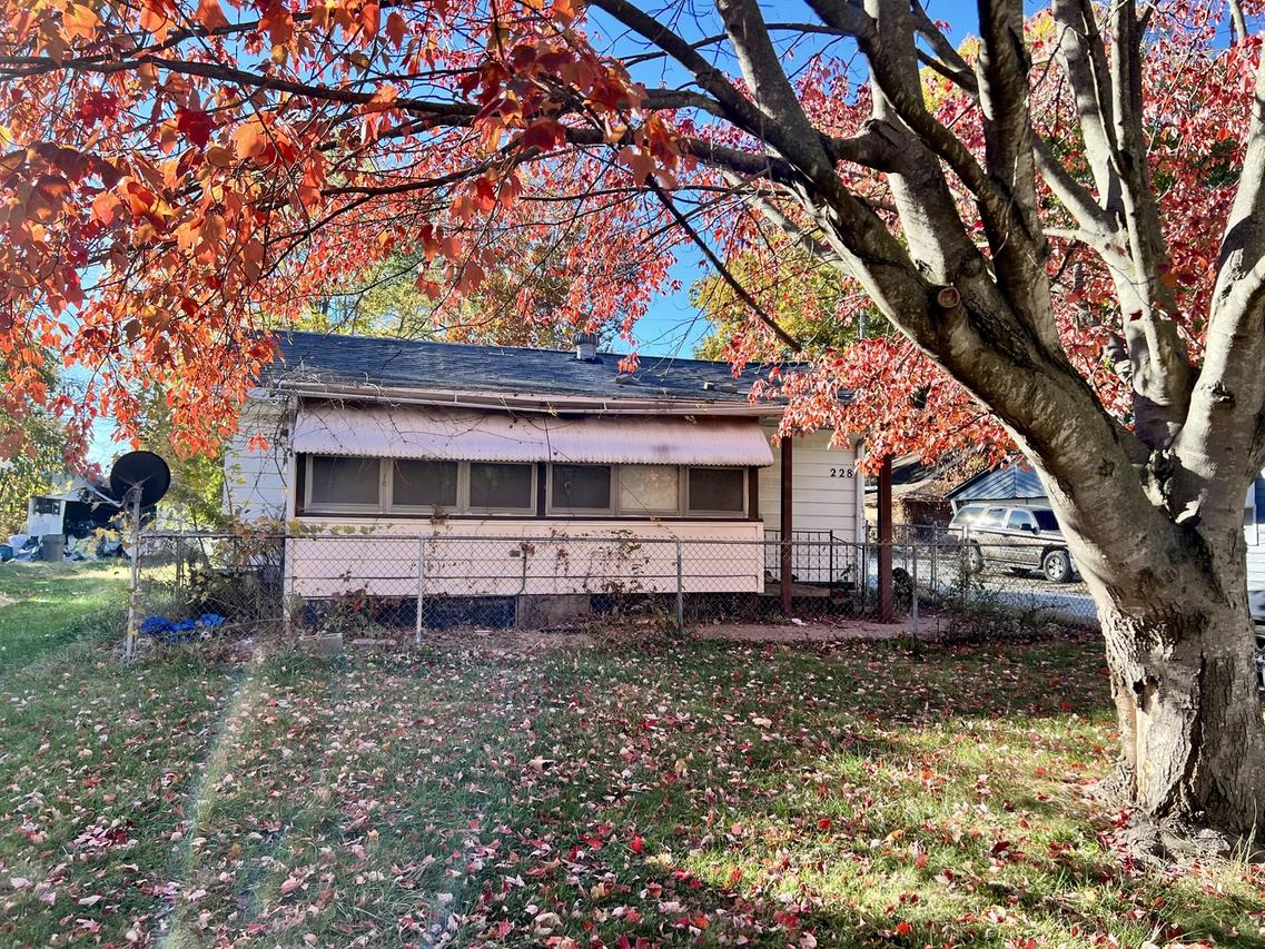 228 Tennessee Ave., Danville, IL 61832