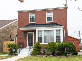 7542 N Rockwell St., Chicago, IL 60645