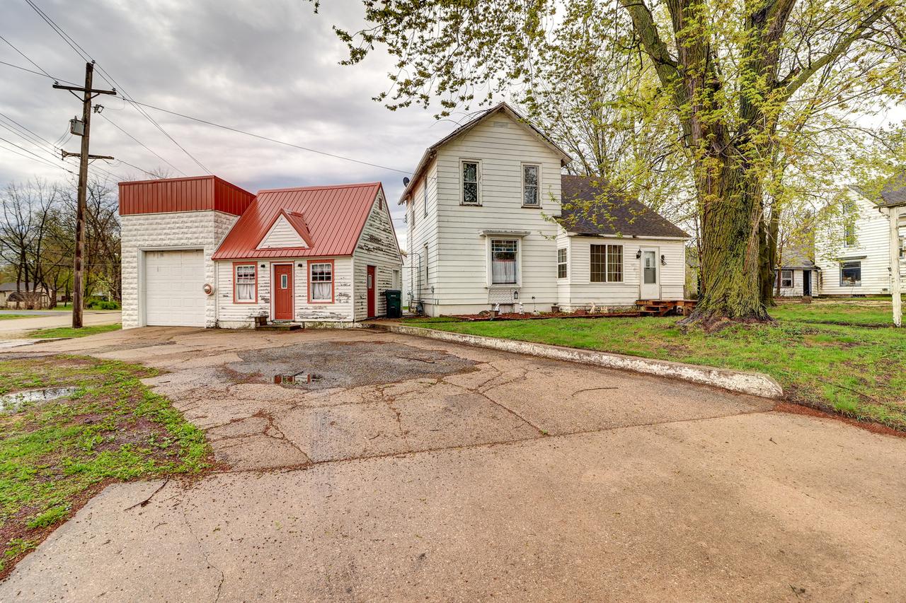 303 S Main St., Tampico, IL 61283