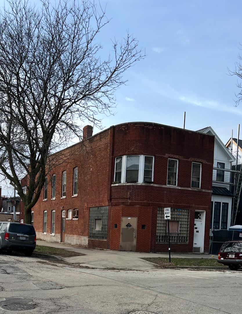 2201 W Huron St., Chicago, IL 60612