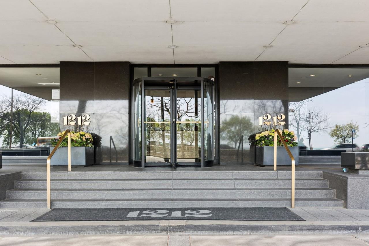1212 N Lake Shore Dr. #16BS, Chicago, IL 60610
