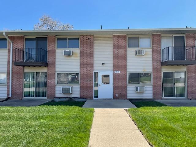 1577 Jill Ct. #109, Glendale Heights, IL 60139