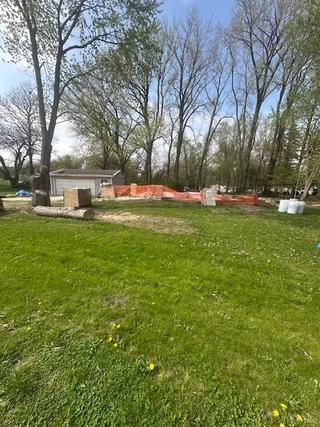 17318 Airstrip Rd., Hudson, IL 61748