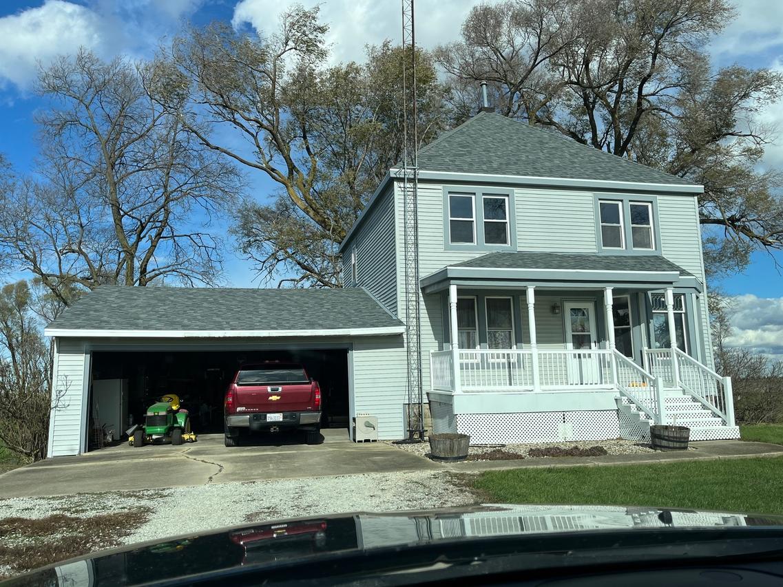 1534 E 1600 North Rd., Roberts, IL 60962