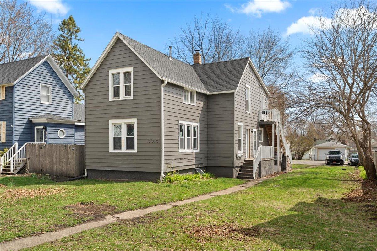 3015 Emmaus Ave., Zion, IL 60099