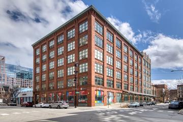 1017 W Washington Blvd. #4D, Chicago, IL 60607