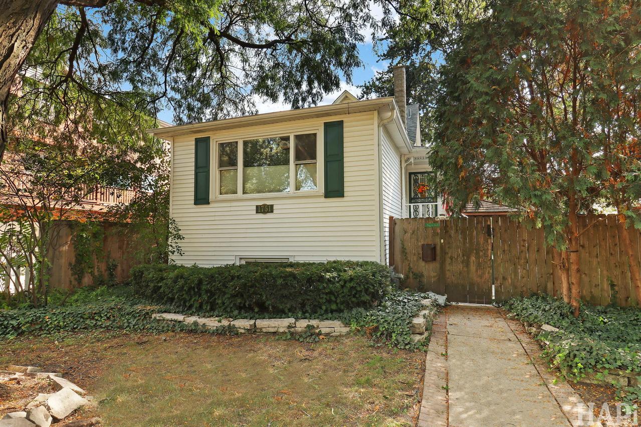 1751 Dewes St., Glenview, IL 60025