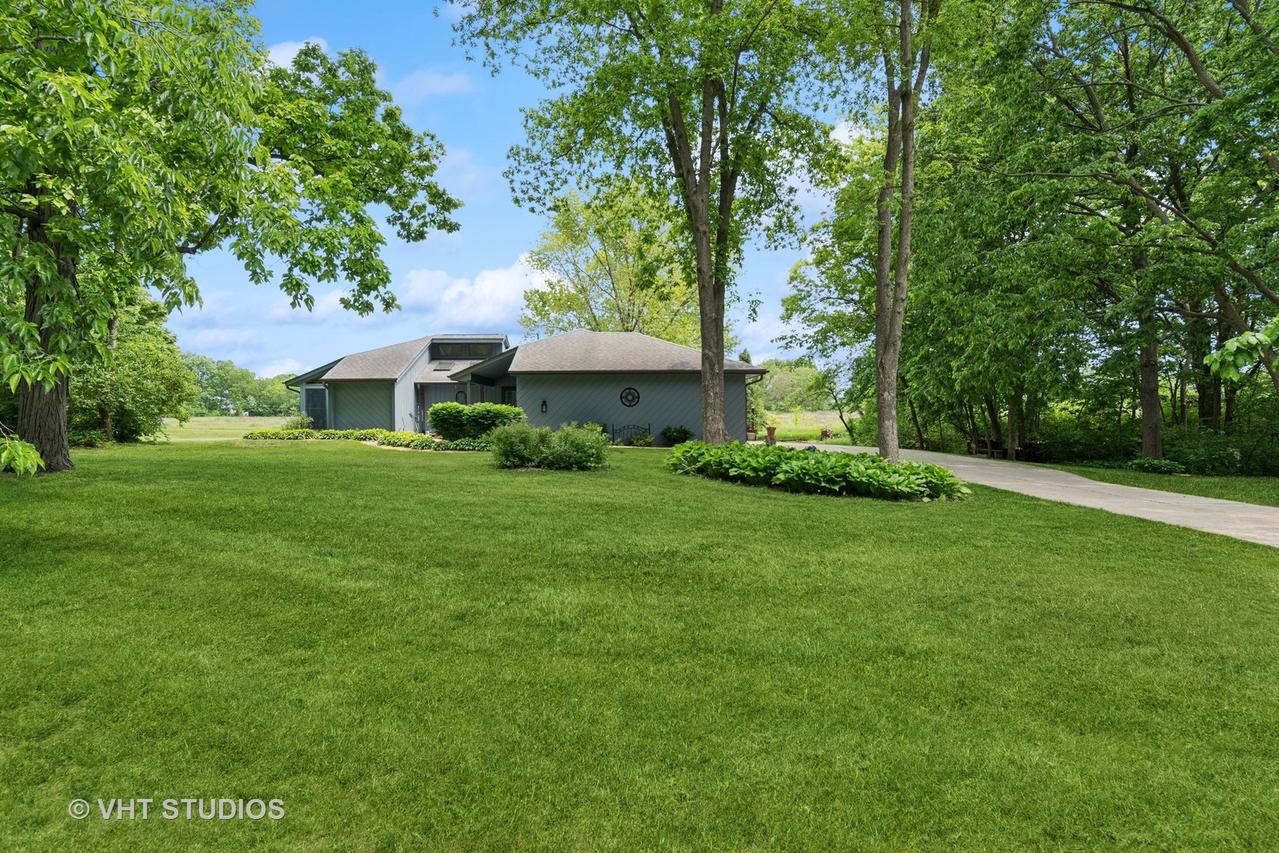 62 Foxhurst Ln., Newark, IL 60541