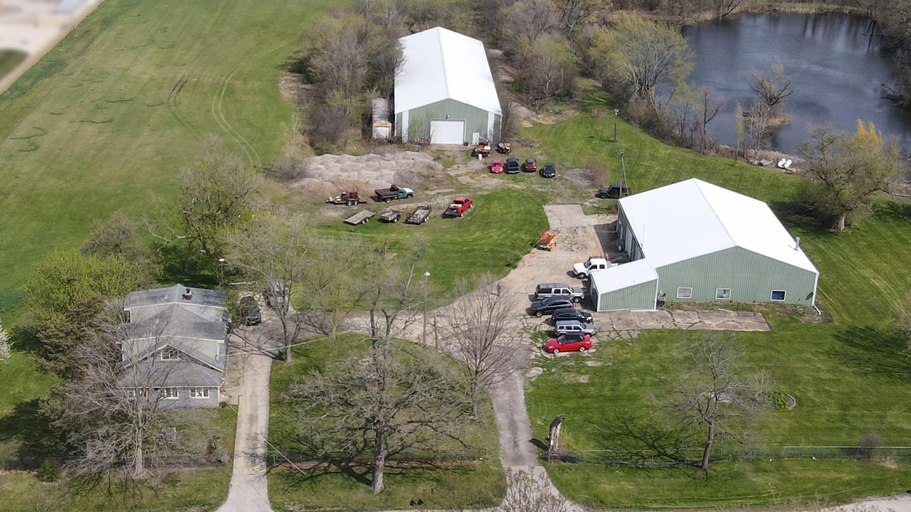 37835 N Dilleys Rd., Wadsworth, IL 60083
