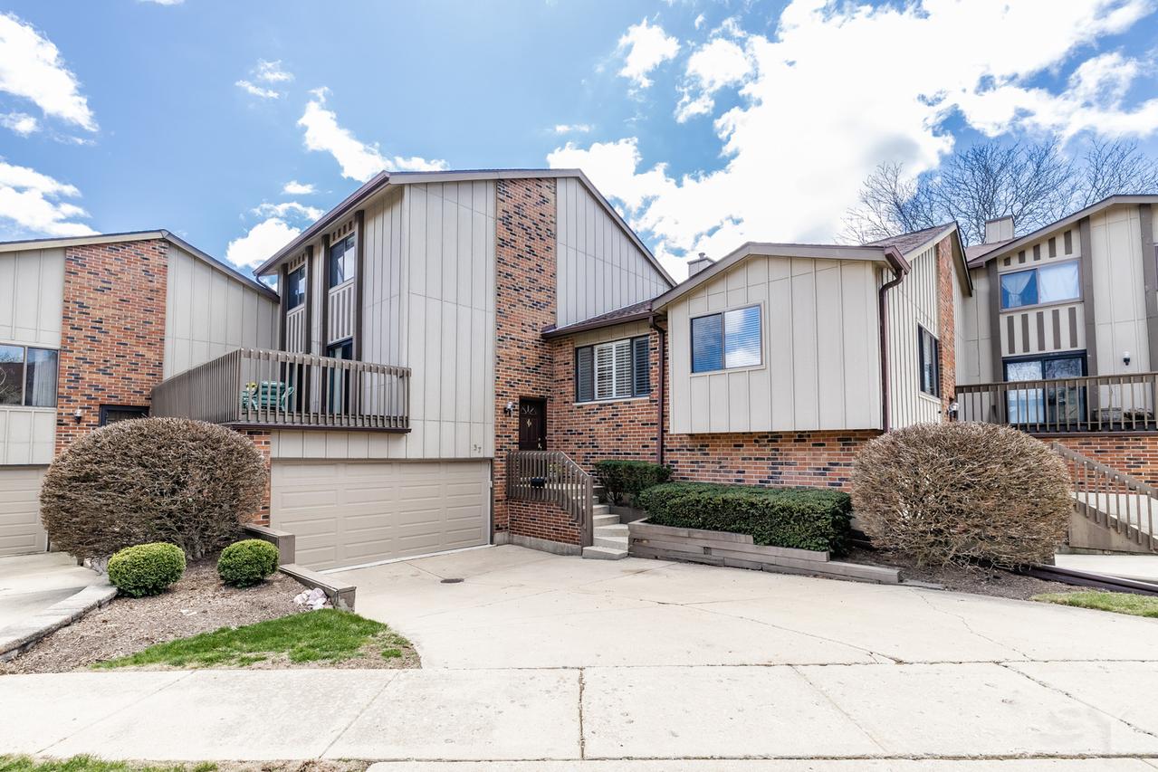 37 Portwine Rd., Willowbrook, IL 60527