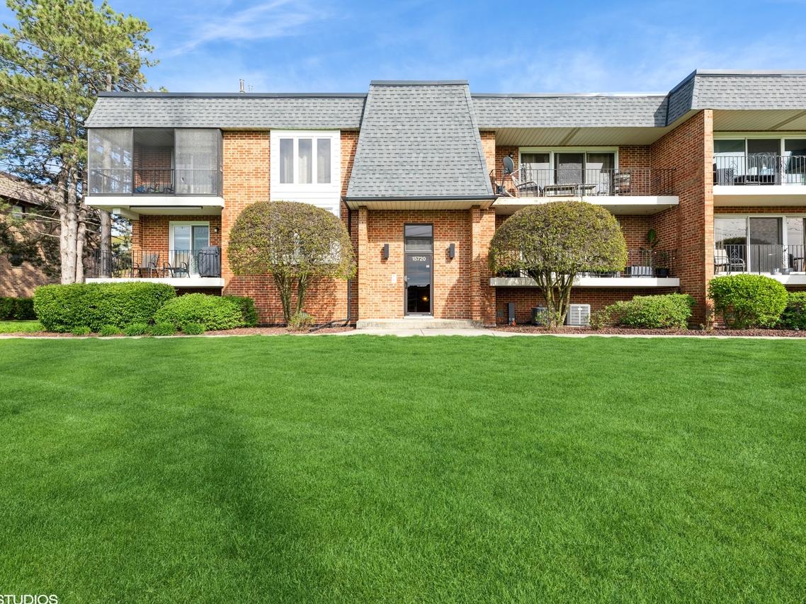 15720 Deerfield Ct. #2N, Orland Park, IL 60462