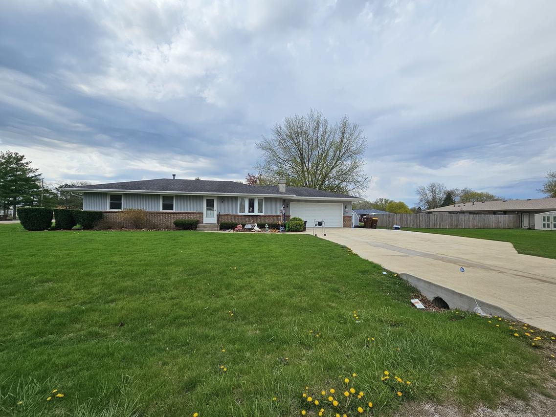 1075 Apple Jack Dr., Machesney Park, IL 61115