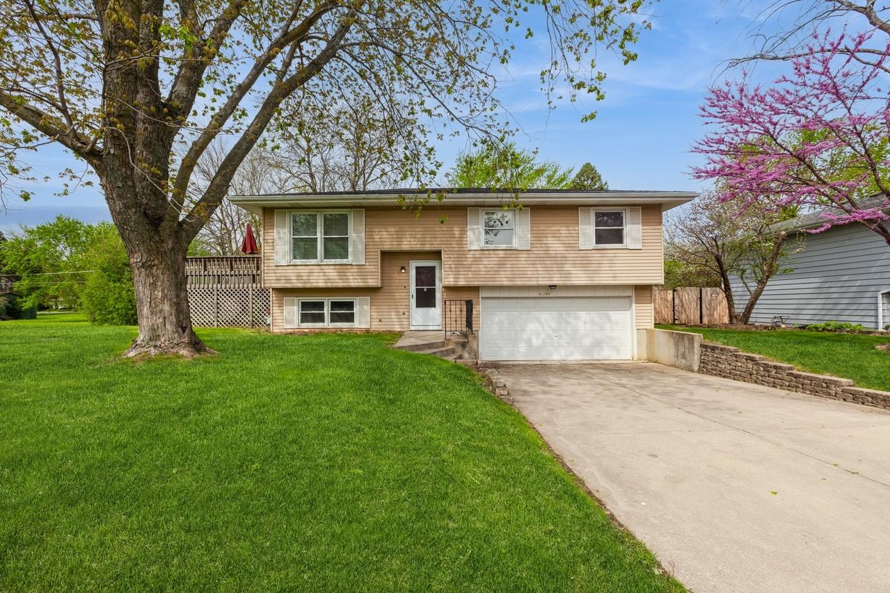 1N110 Morse St., Carol Stream, IL 60188