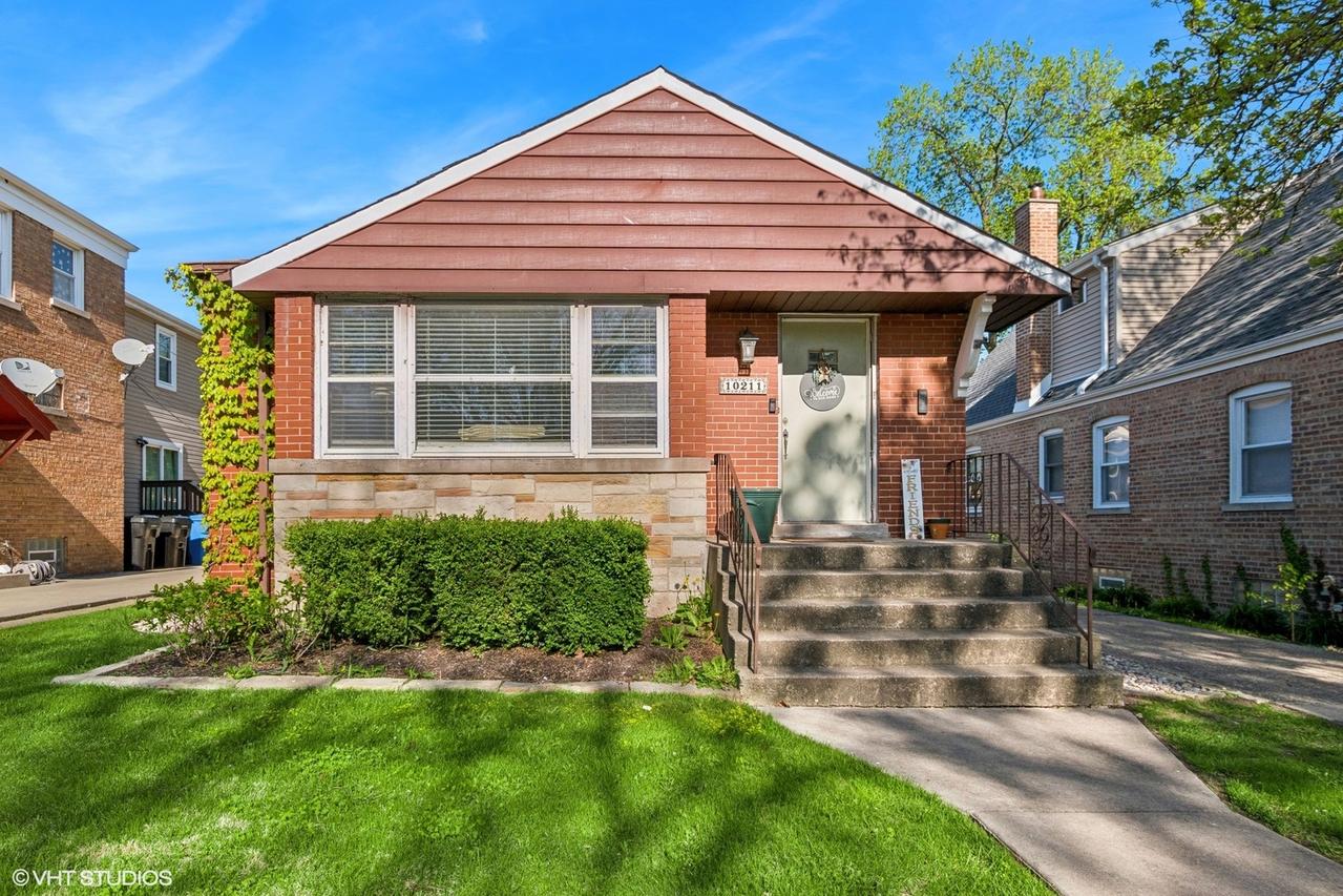 10211 S Artesian Ave., Chicago, IL 60655