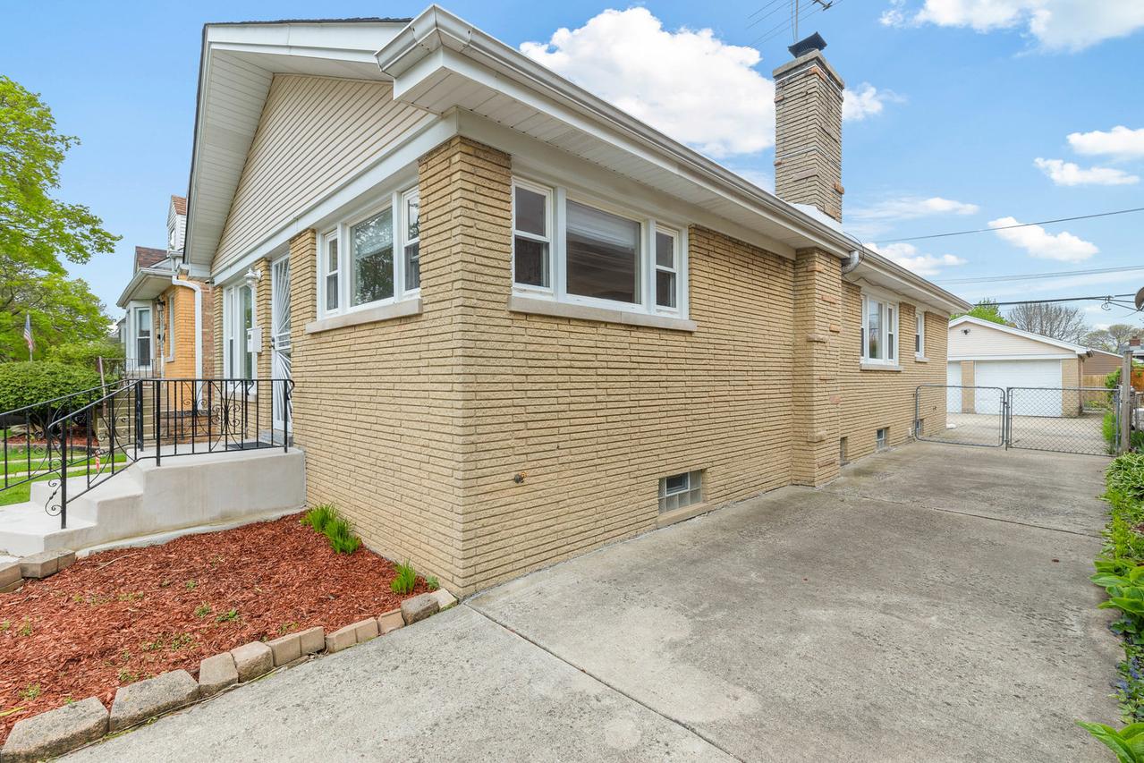 5014 N Mulligan Ave., Chicago, IL 60630