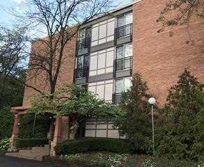 1833 Four Lakes Ave. #3L, Lisle, IL 60532