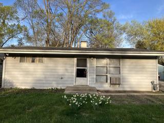 157 N Pershing Ave., Mundelein, IL 60060