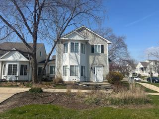 414 E Victoria Cir., North Aurora, IL 60542