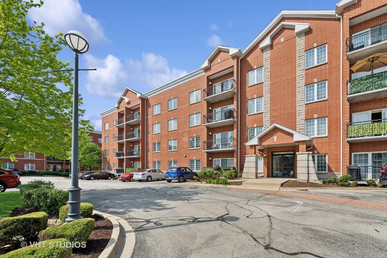 3501 Wellington Ct. #410, Rolling Meadows, IL 60008