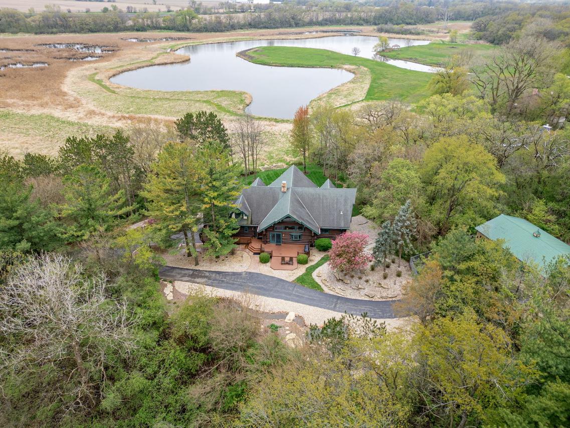 3317 S Country Club Rd., Woodstock, IL 60098