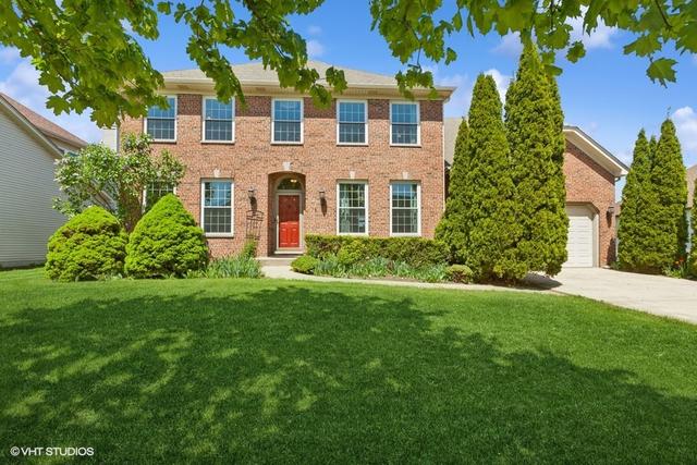387 Essex Dr., Oswego, IL 60543