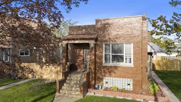 2625 S 60th Ct., Cicero, IL 60804