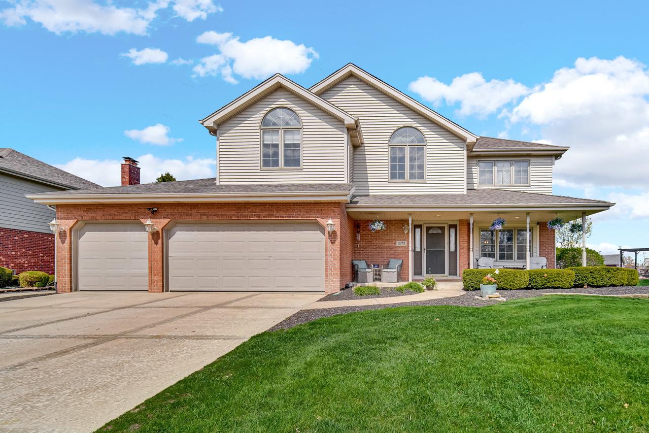 1075 Grand Mesa Ave., New Lenox, IL 60451