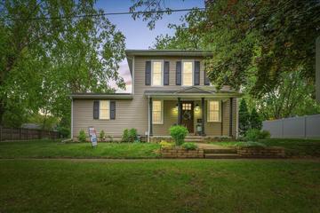 817 N Front St., Monticello, IL 61856
