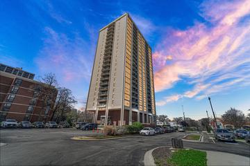 2901 S Michigan Ave. #1702, Chicago, IL 60616