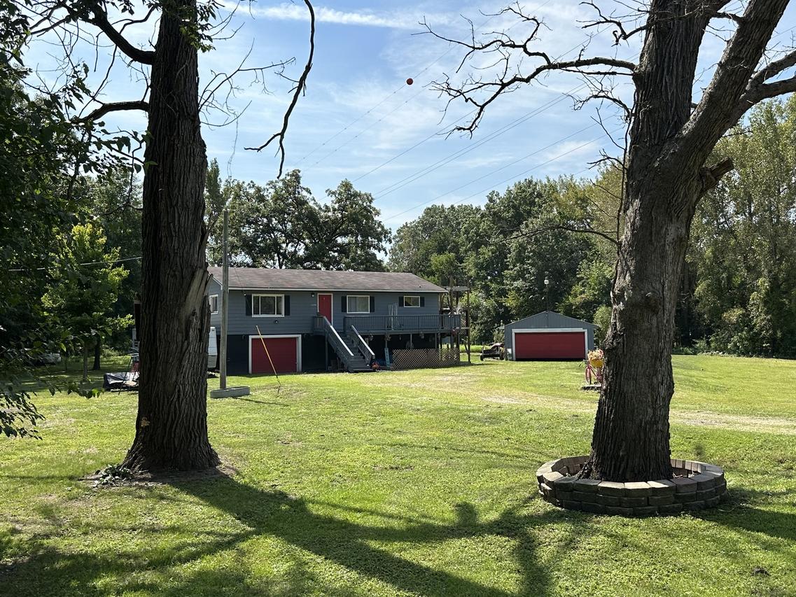 14750 Waller Rd., Fulton, IL 61252