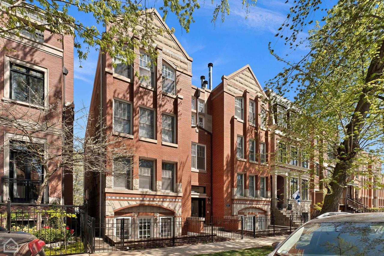 1414 W Byron St. #3W, Chicago, IL 60613
