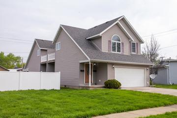 201 W Center St., Leroy, IL 61752
