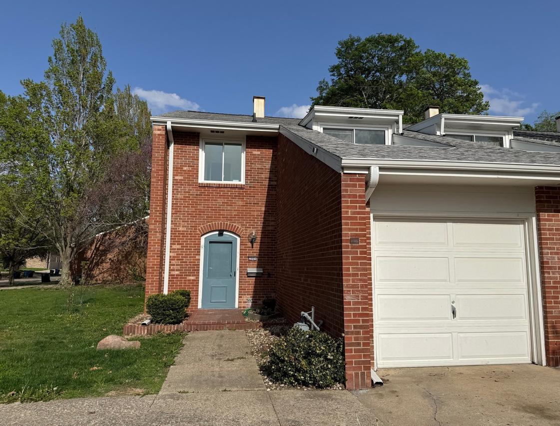 2004 Bruce Dr. #1, Urbana, IL 61801