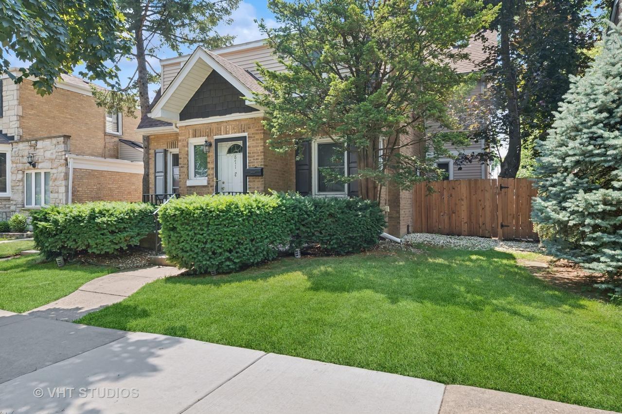 8712 N Central Ave., Morton Grove, IL 60053