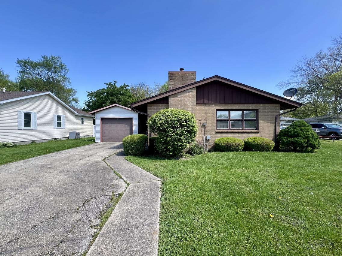 708 E Ficklin St., Tuscola, IL 61953