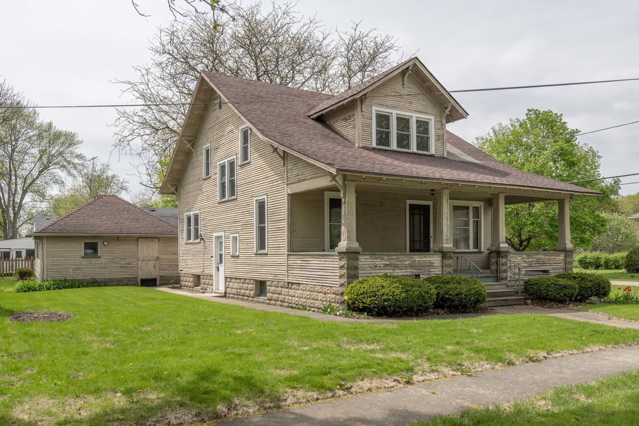 130 N Elm St., Leland, IL 60531