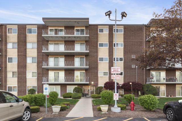 2900 Maple Ave. #18C, Downers Grove, IL 60515