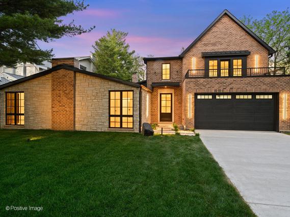 118 Lockerbie Ln., Wilmette, IL 60091