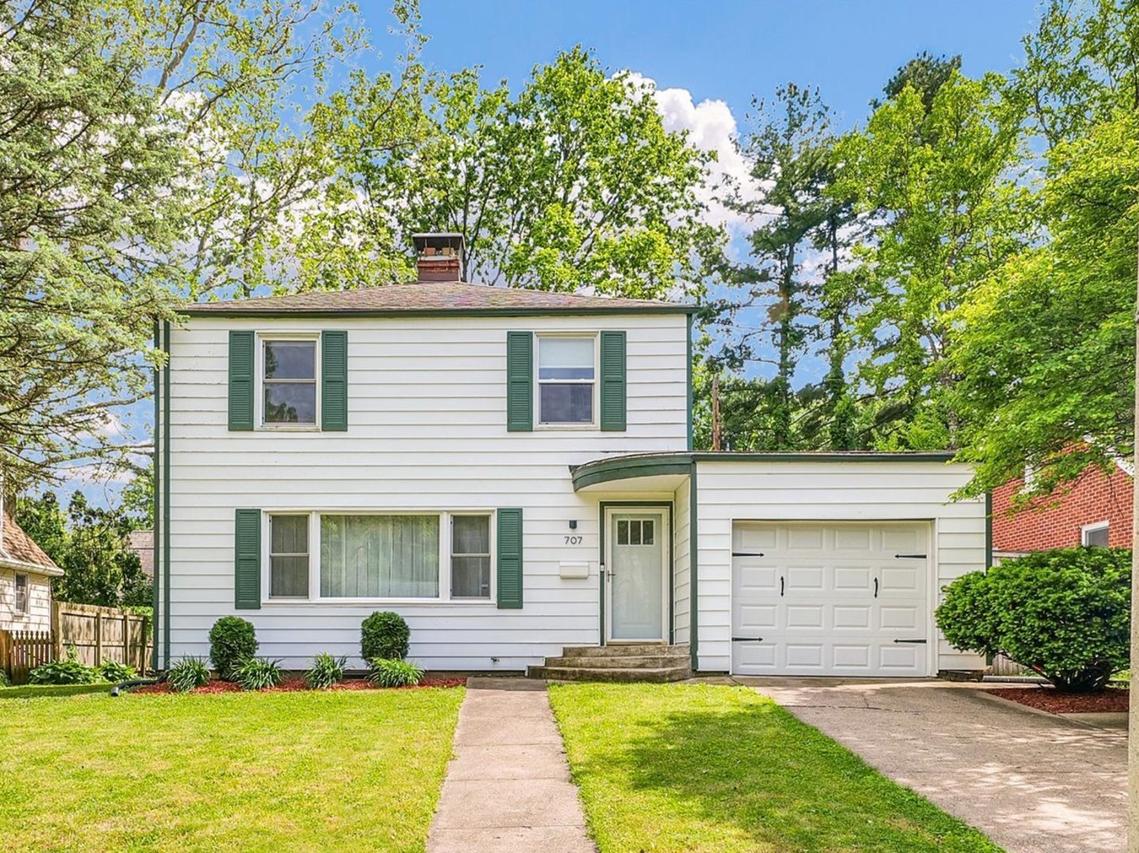 707 W Vermont Ave., Urbana, IL 61801