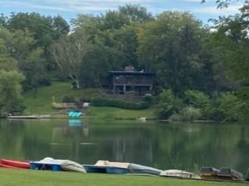 27094 W Lakeview Dr., Lake Barrington, IL 60084