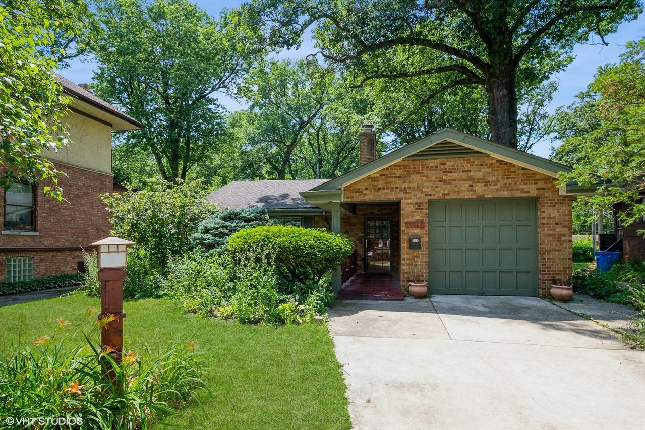 10740 S Drew St., Chicago, IL 60643
