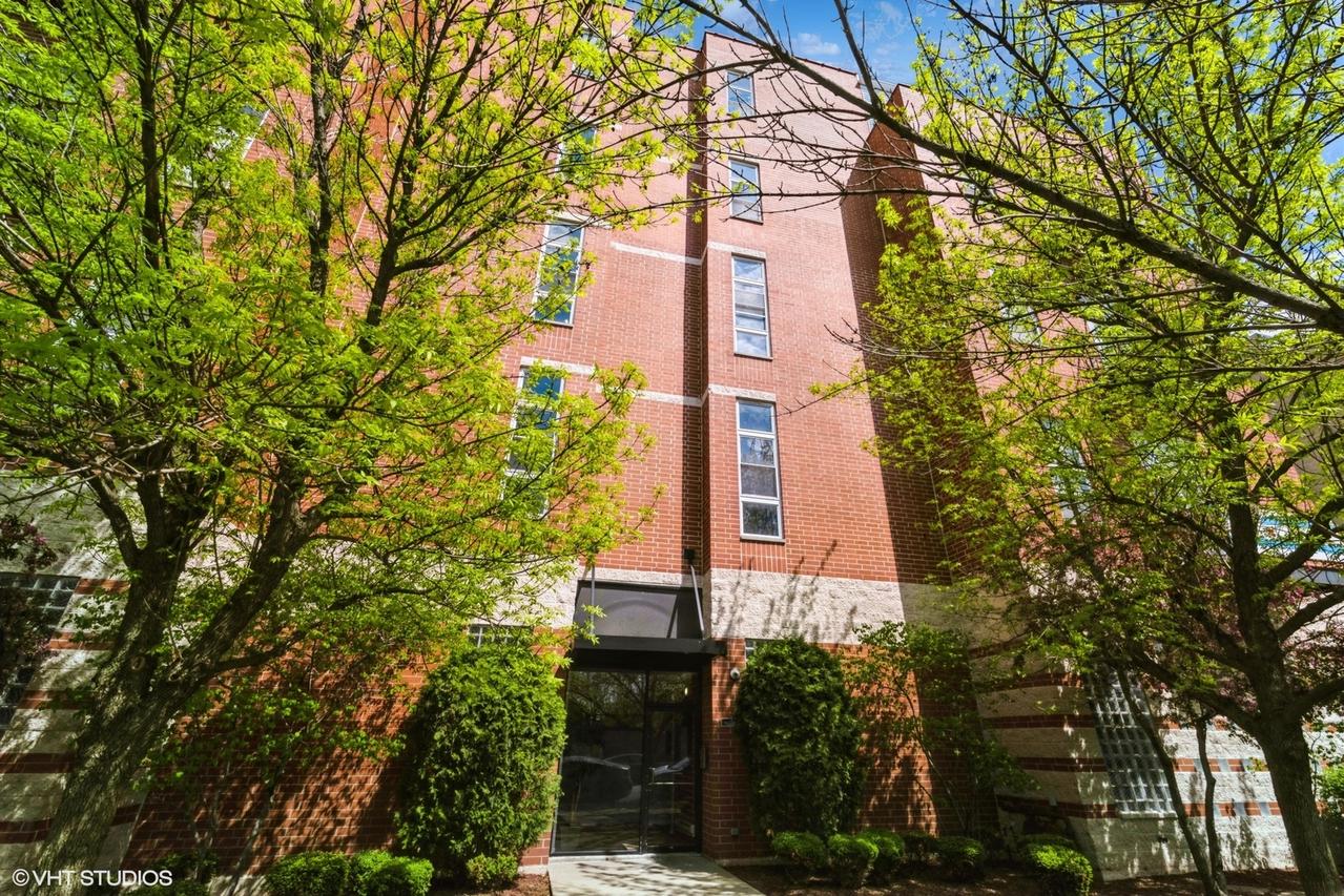 949 N Willard Ct. #302, Chicago, IL 60642