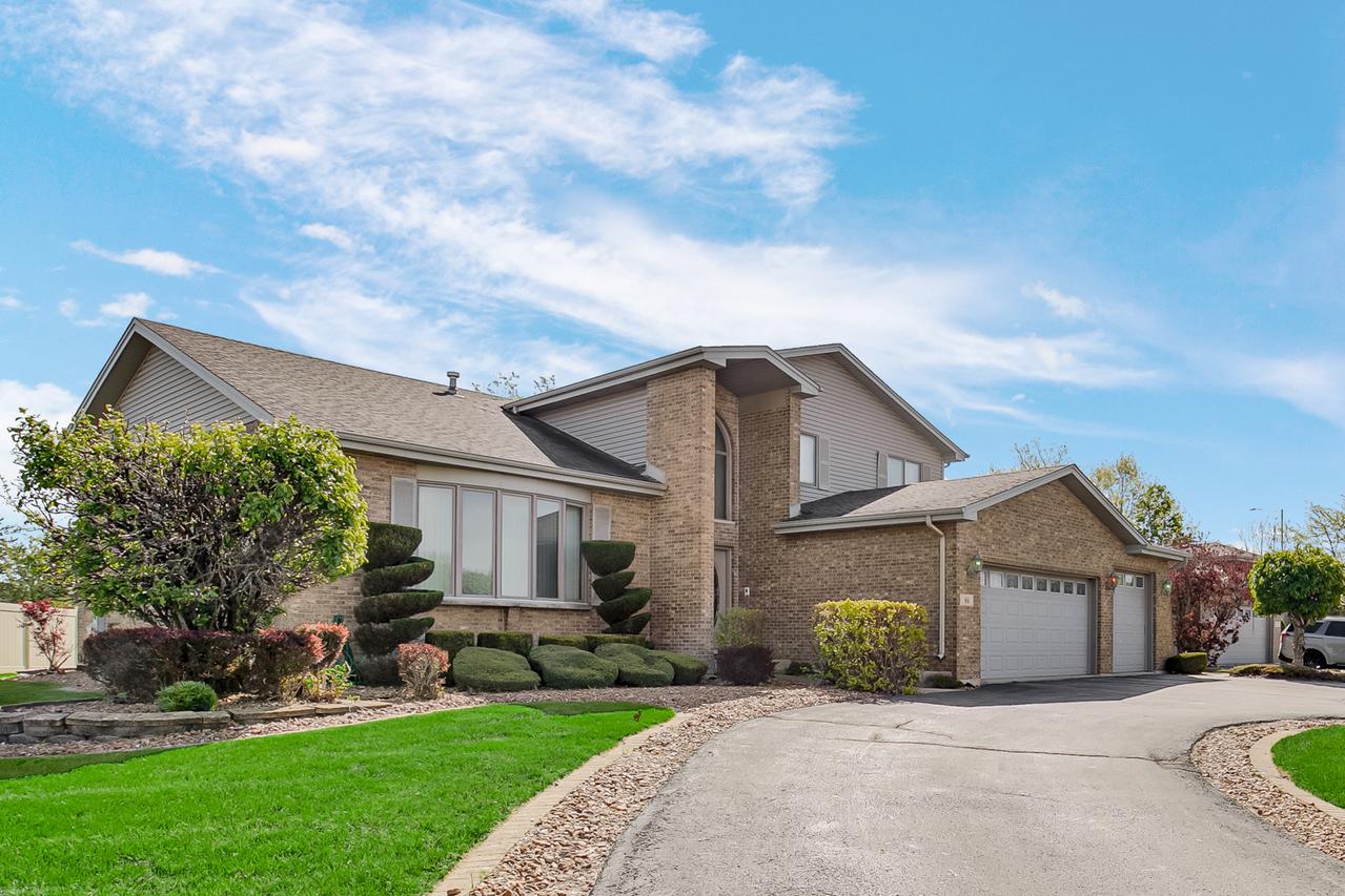 161 Providence Dr., Matteson, IL 60443