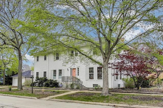 1105 Leonard Pl., Evanston, IL 60201