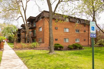 2340 186th St. #7, Lansing, IL 60438