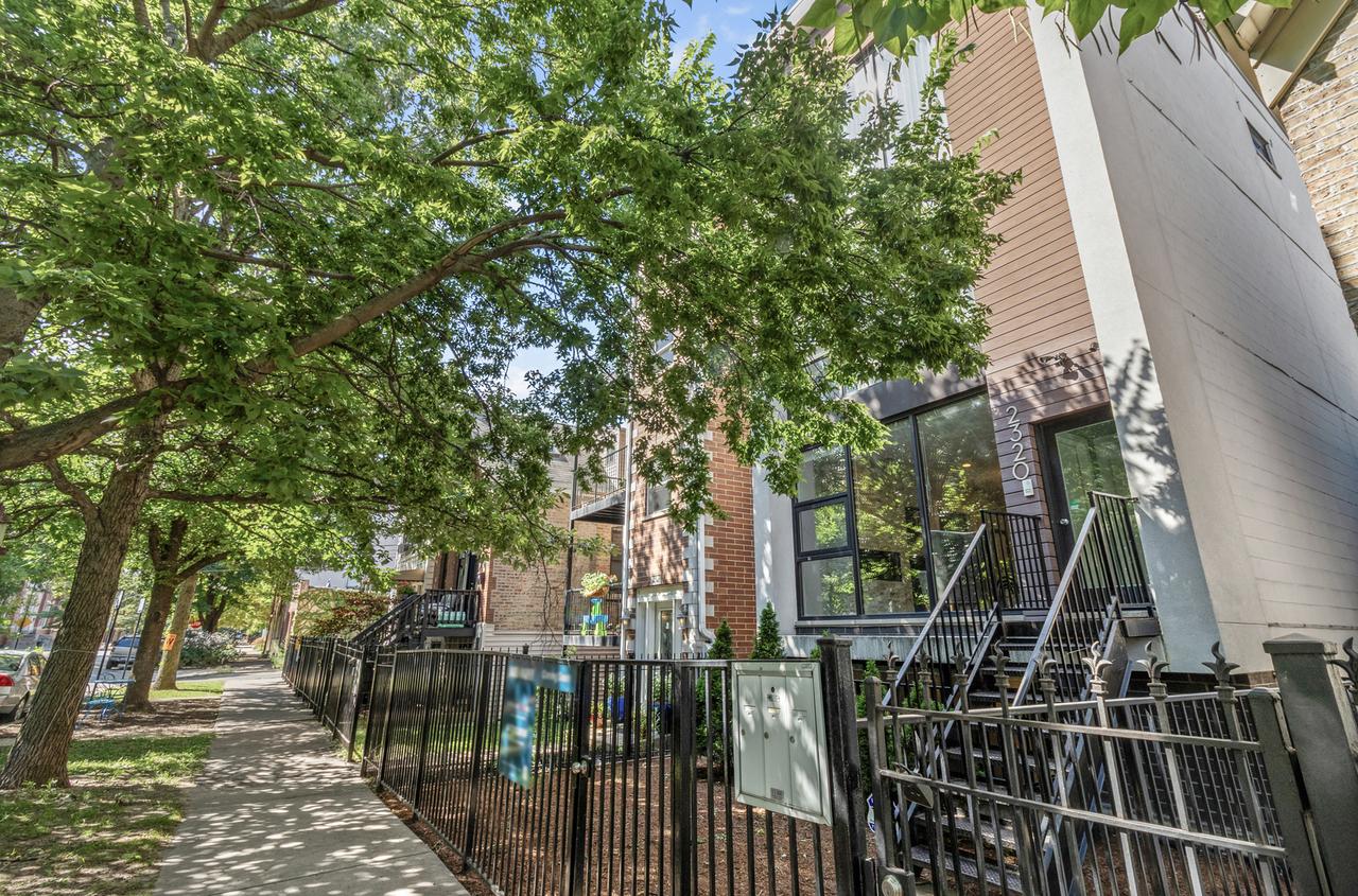 2320 N Hamilton Ave. #1, Chicago, IL 60647