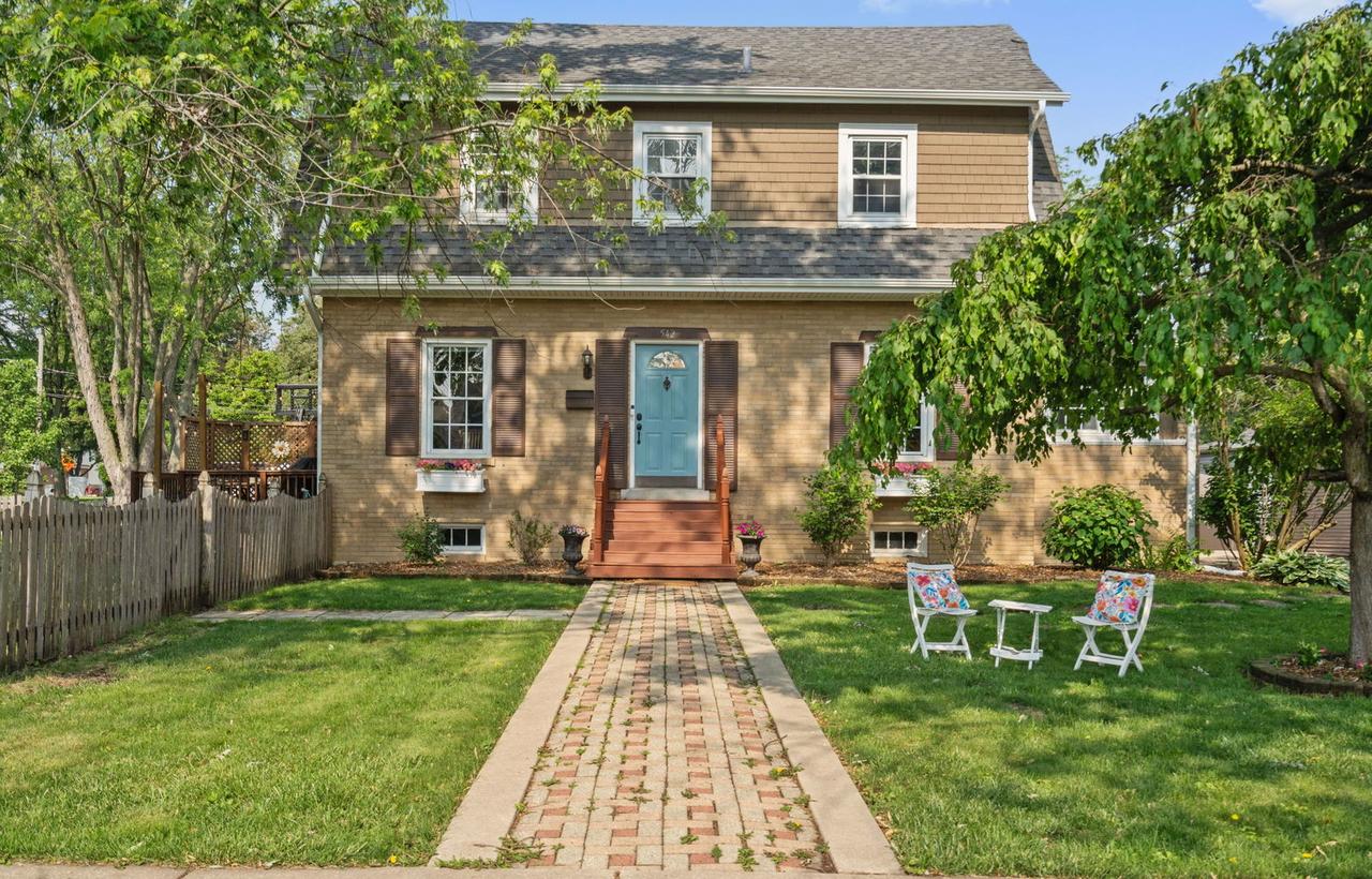 542 S Michigan Ave., Villa Park, IL 60181