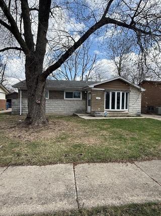 15241 Millard Ave., Midlothian, IL 60445